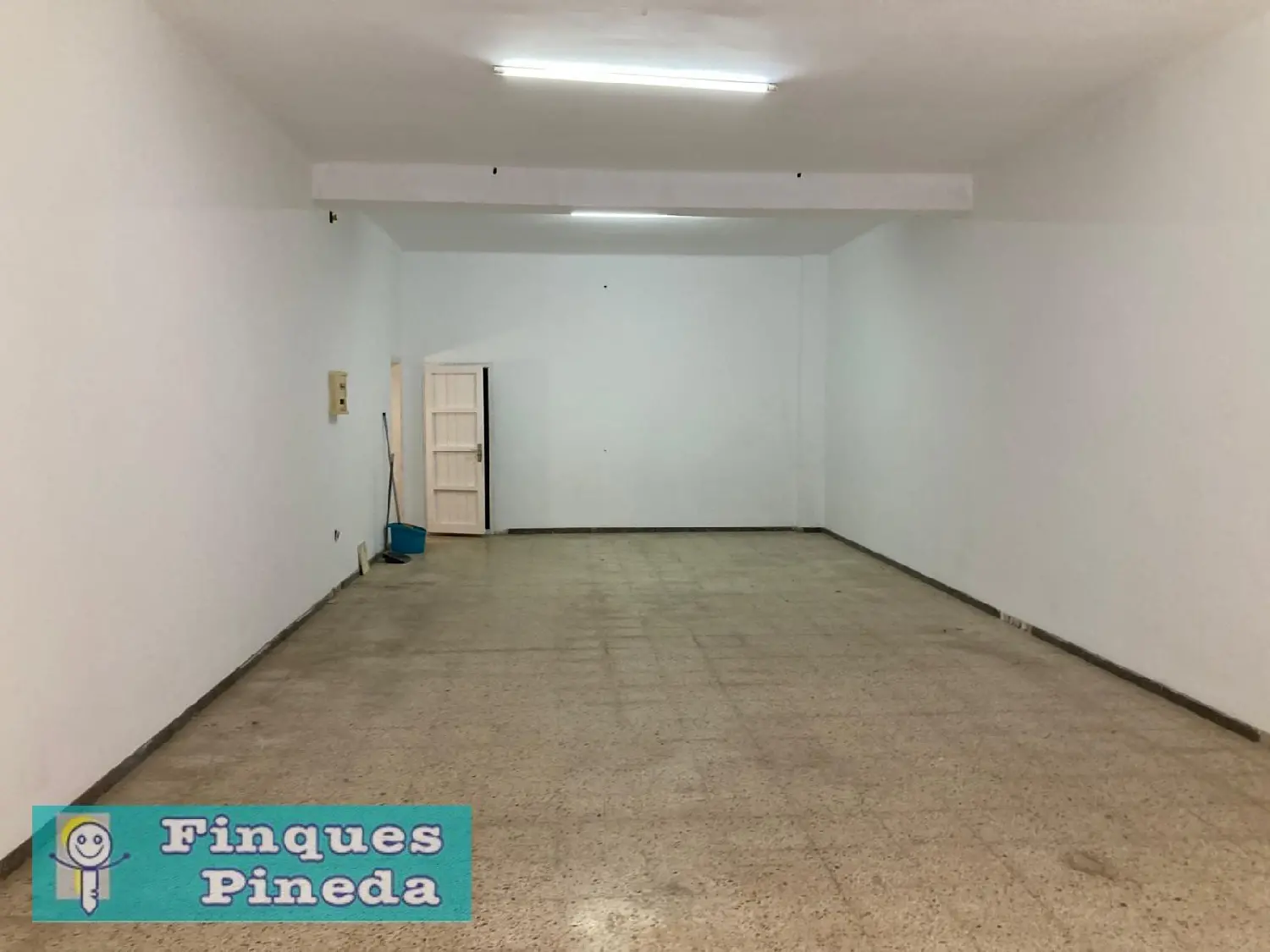  till salu lokal Les Creus Maresme 1