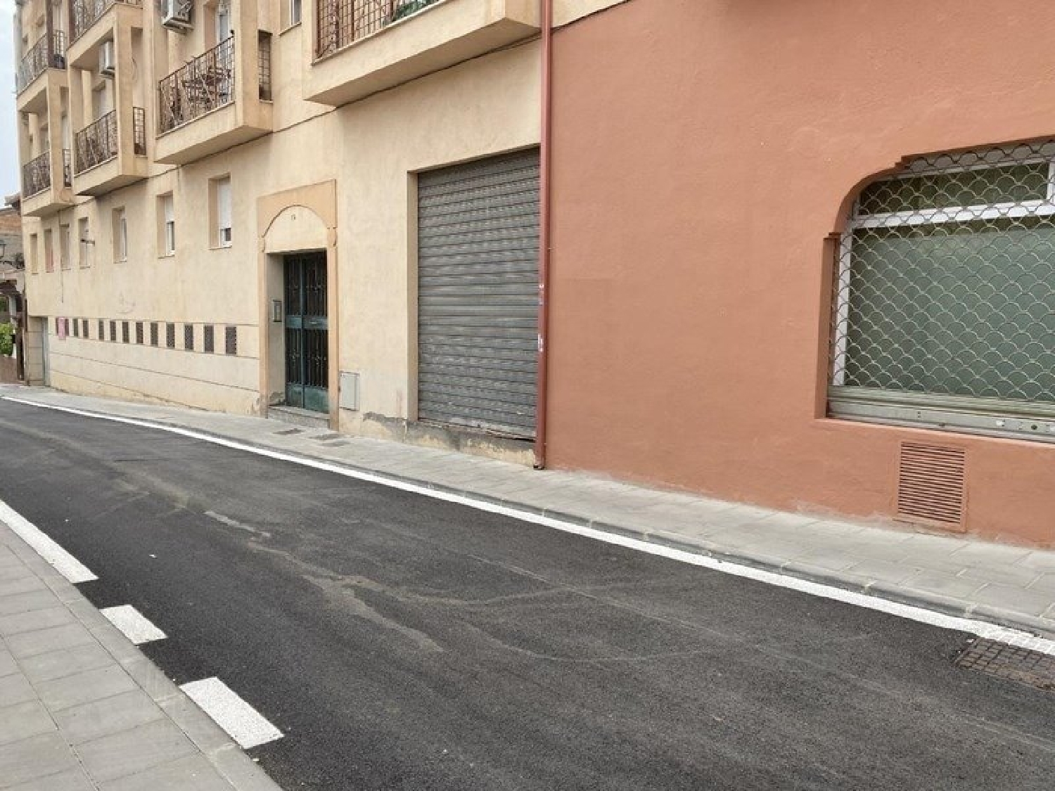  till salu lokal El Puntal Urbanización Valle De Lecrín 4