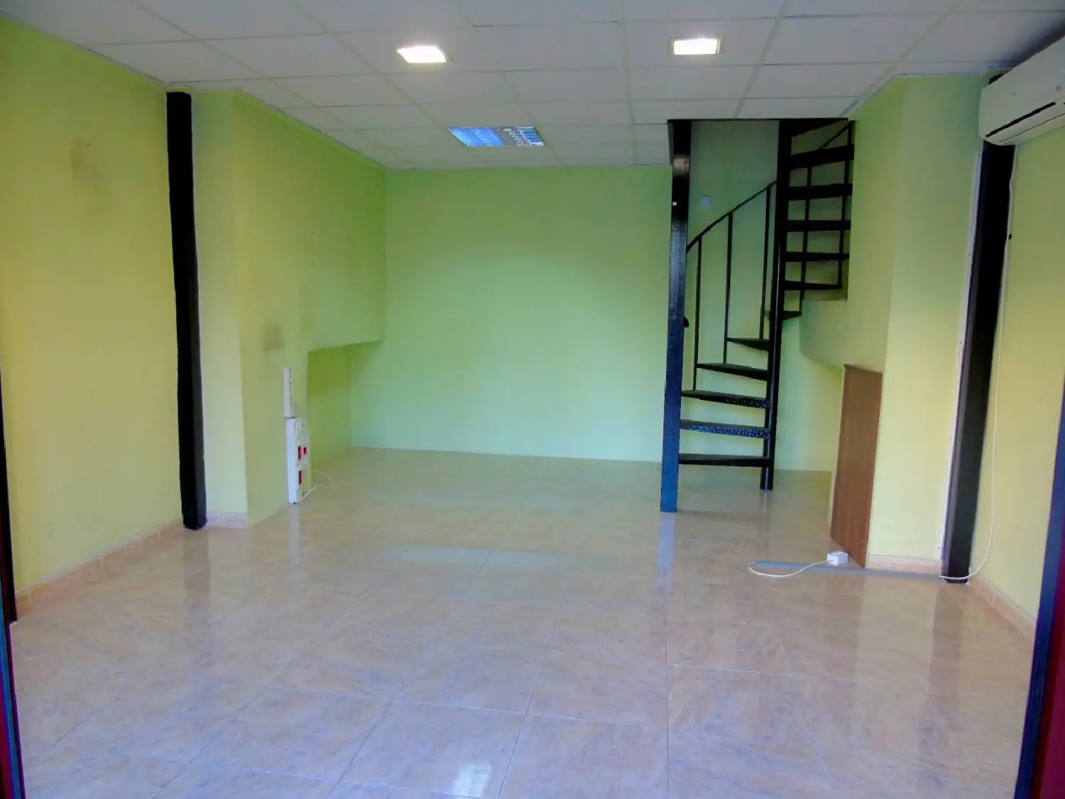  till salu lokal Sorió Costera (La) 1
