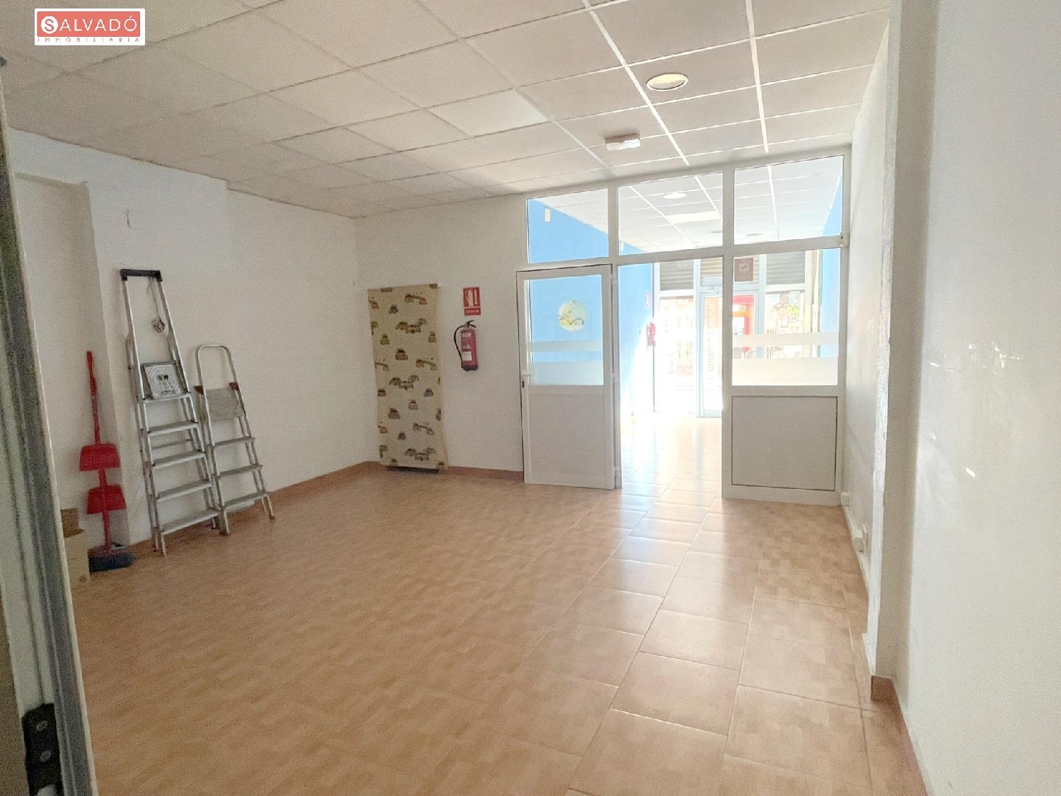  till salu lokal El Vendrell Baix Penedès 2