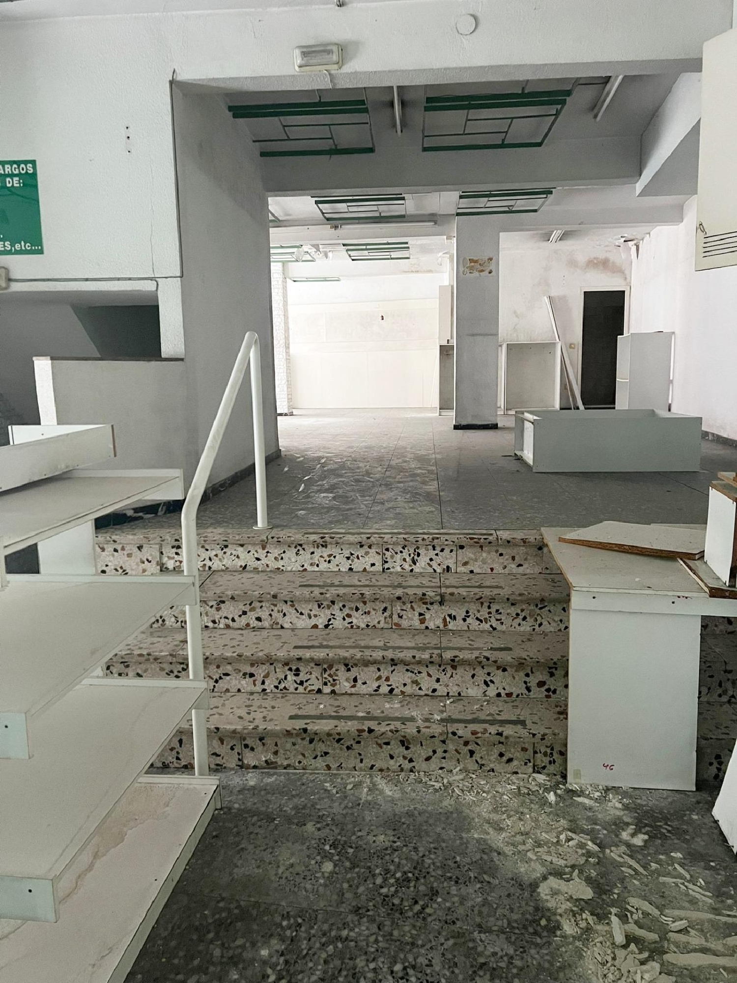 till salu lokal El Vincle Baix Vinalopó 3