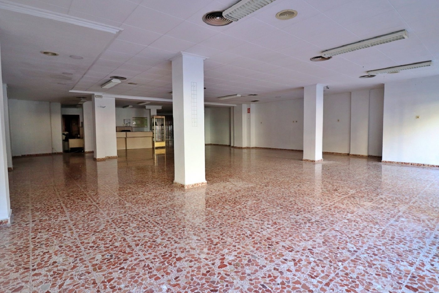 till salu lokal Elche Reina Victoria Baix Vinalopó 4