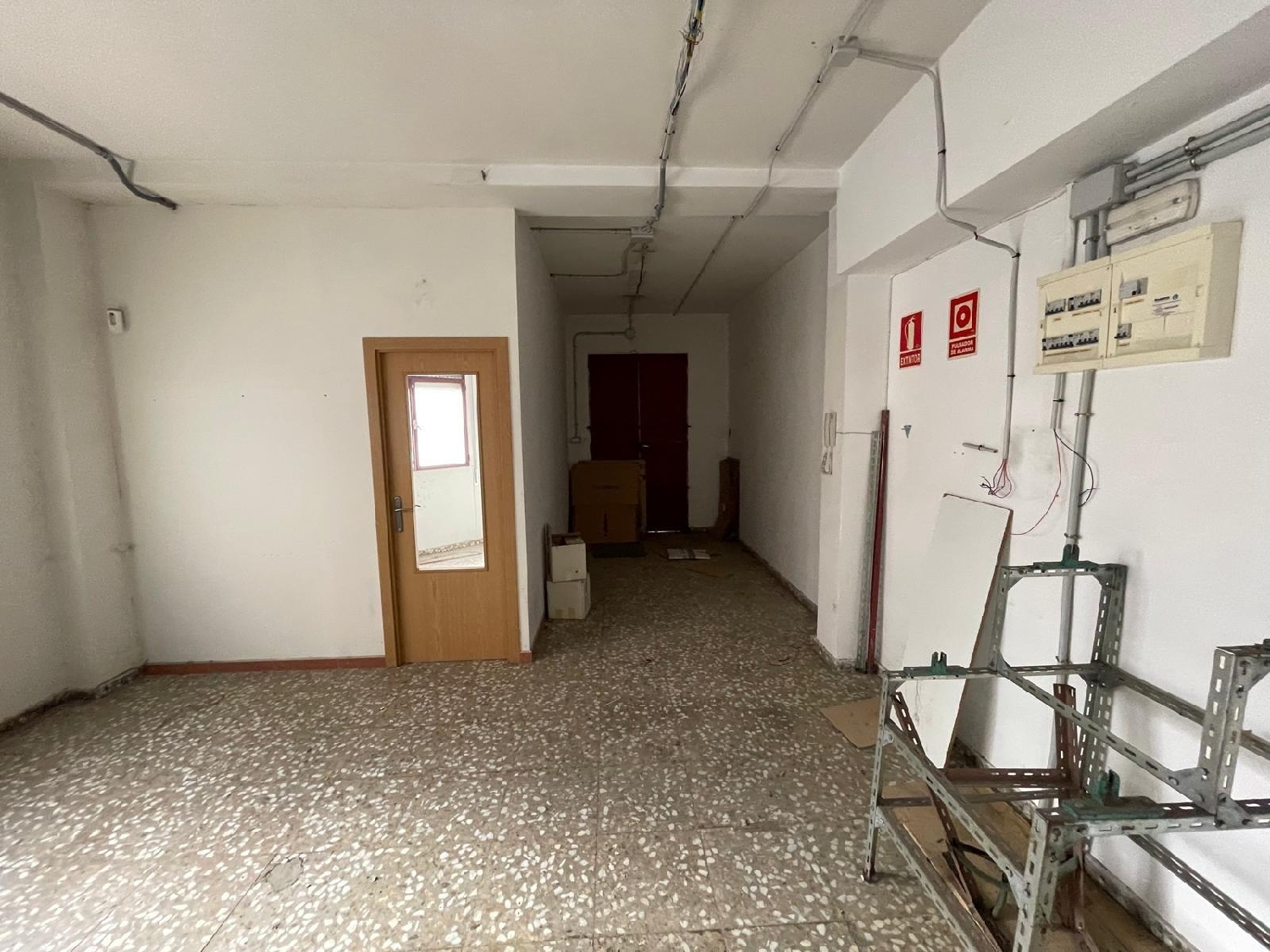  till salu lokal Elda Vinalopó Mitjà 7
