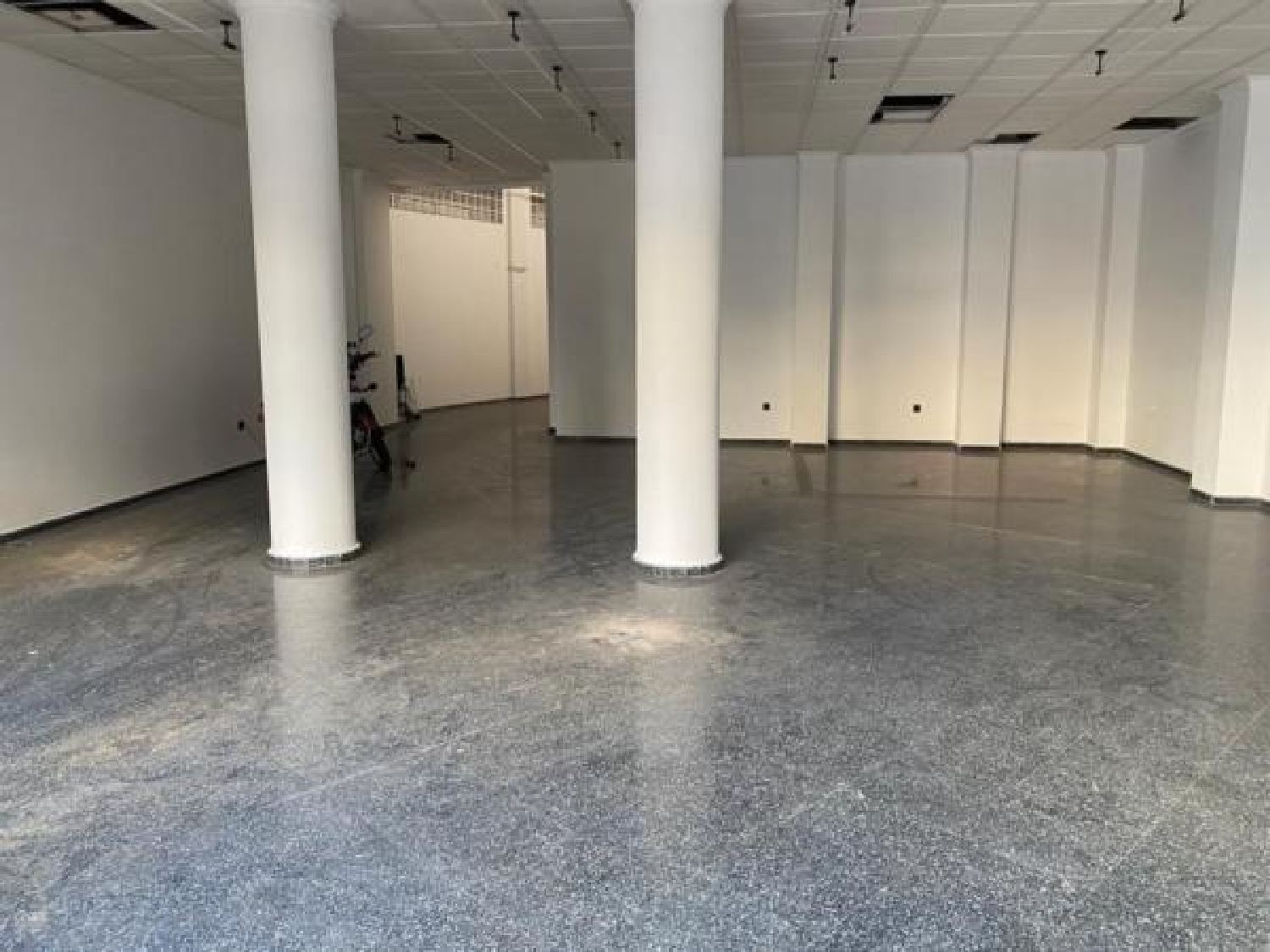 till salu lokal Elda Vinalopó Mitjà 3
