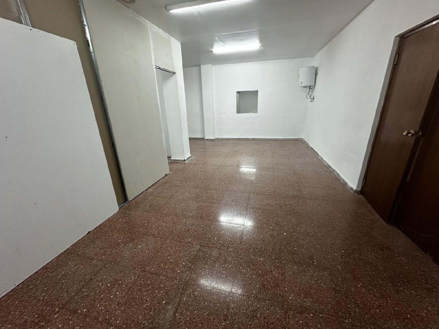  till salu lokal Elda Vinalopó Mitjà 8