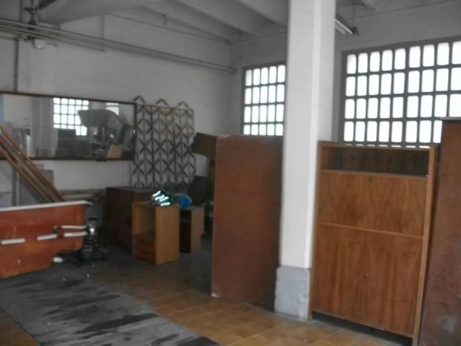 till salu lokal Els Comdals Bages 2