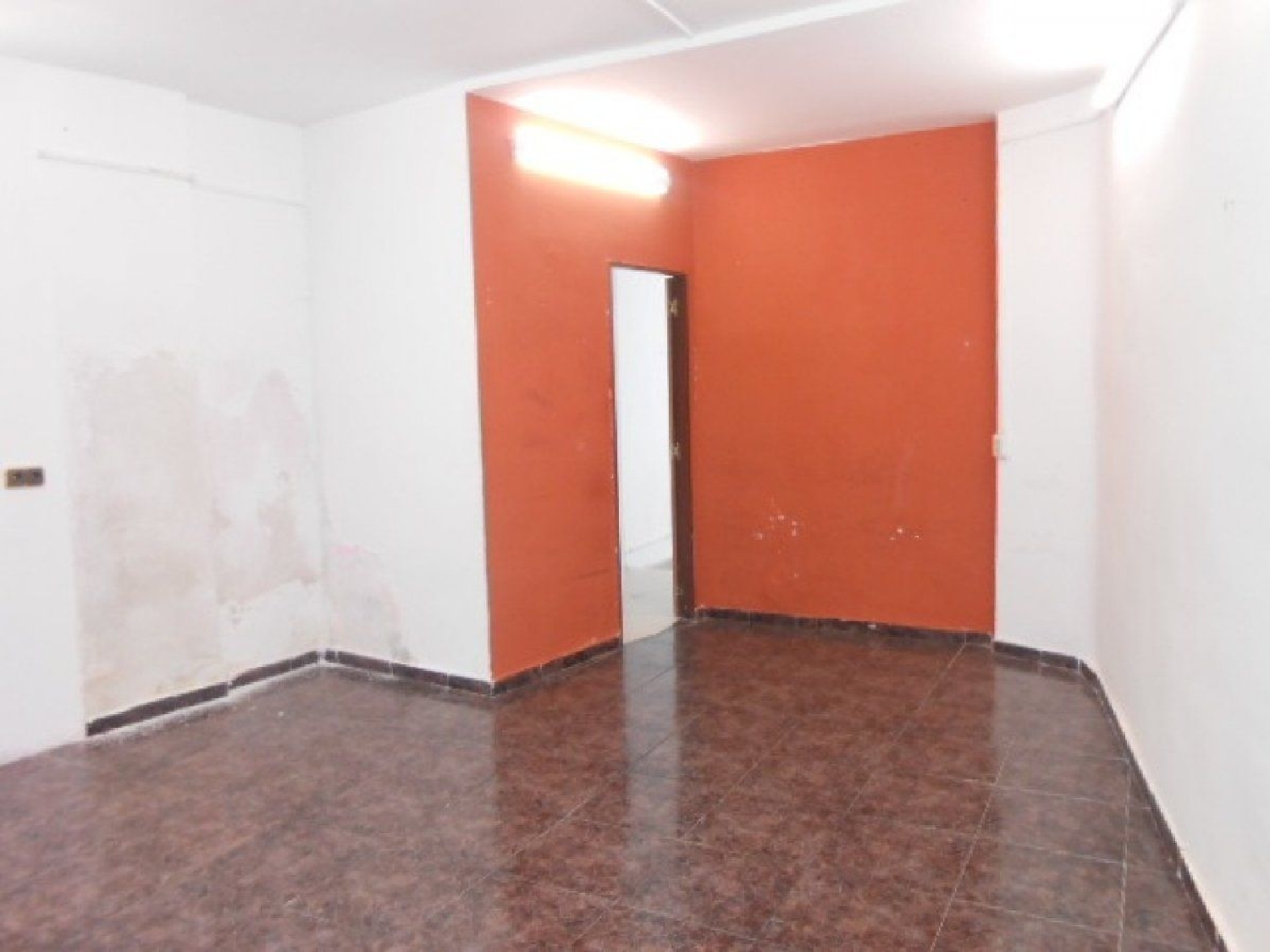 till salu lokal Els Comdals Bages 3