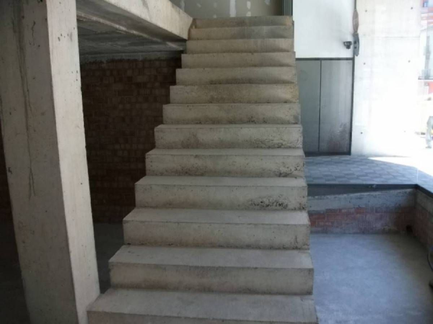 till salu lokal Els Comdals Bages 3
