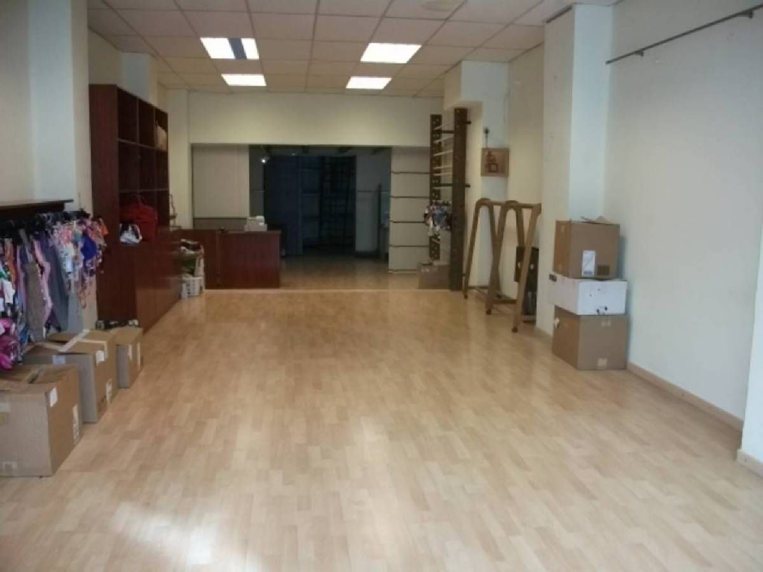  till salu lokal Els Comdals Bages 3