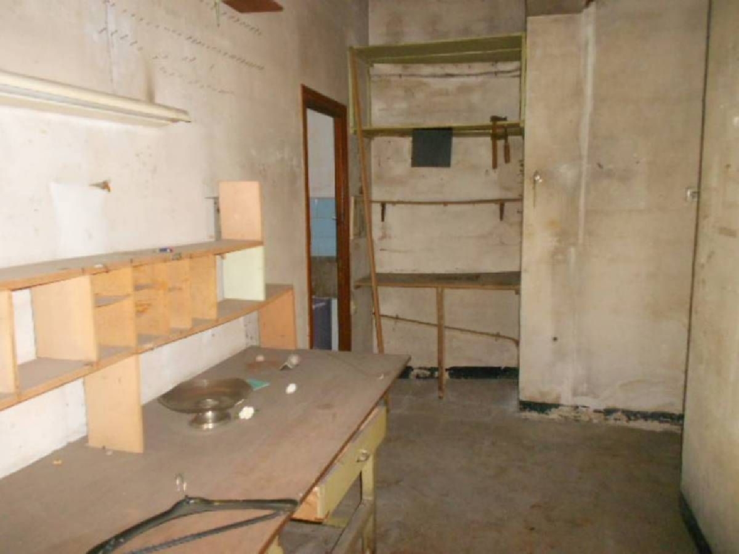 till salu lokal Els Comdals Bages 3