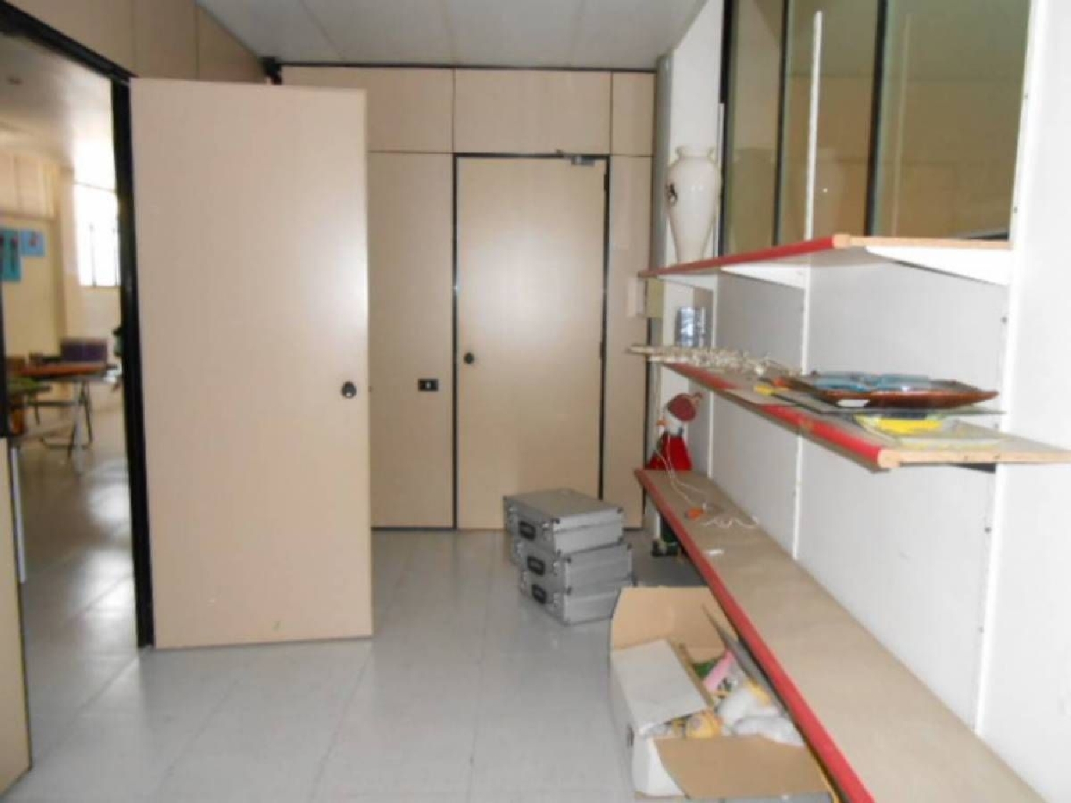  till salu lokal Els Comdals Bages 4