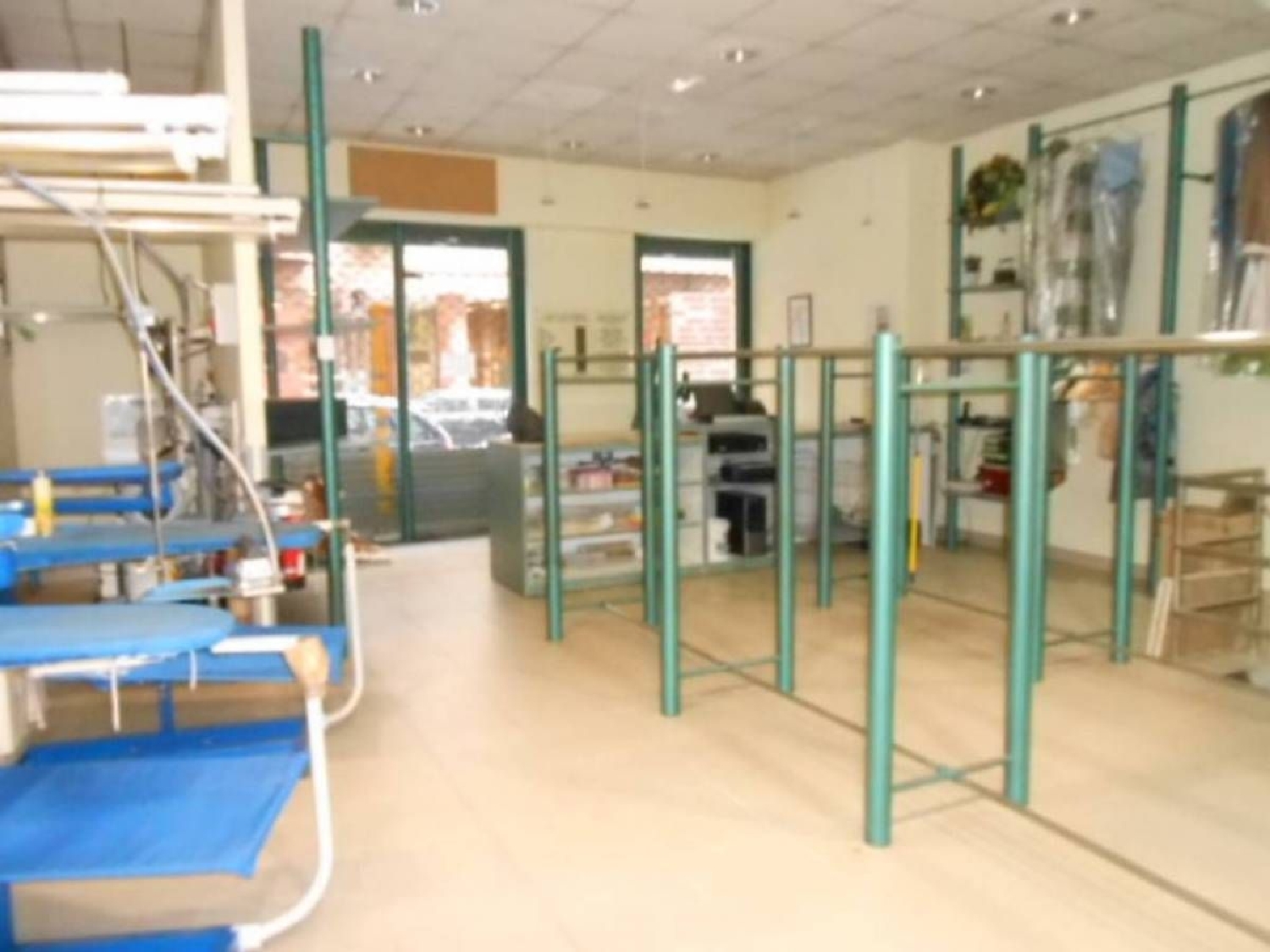  till salu lokal Els Comdals Bages 1