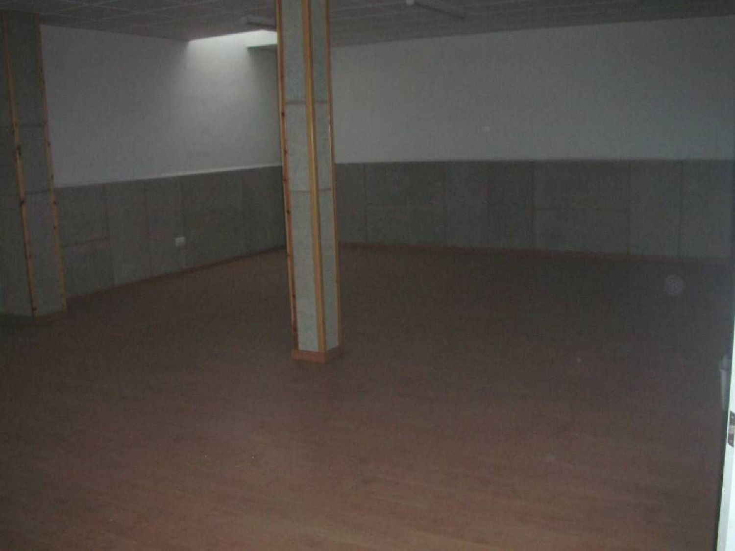  till salu lokal Els Comdals Bages 4