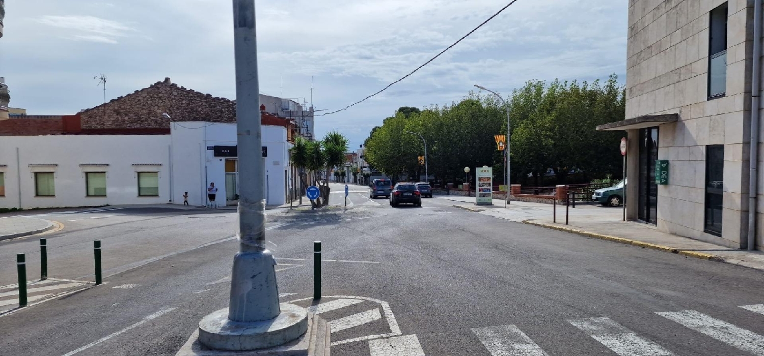  till salu lokal Els Plans Montsià 4