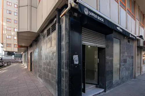 Falperra-Cuatro Caminos Coruña lokal foto 6194438
