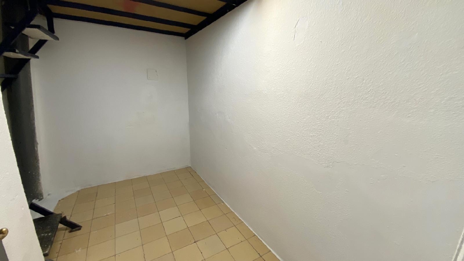  till salu lokal Estella Tierra Estella 8