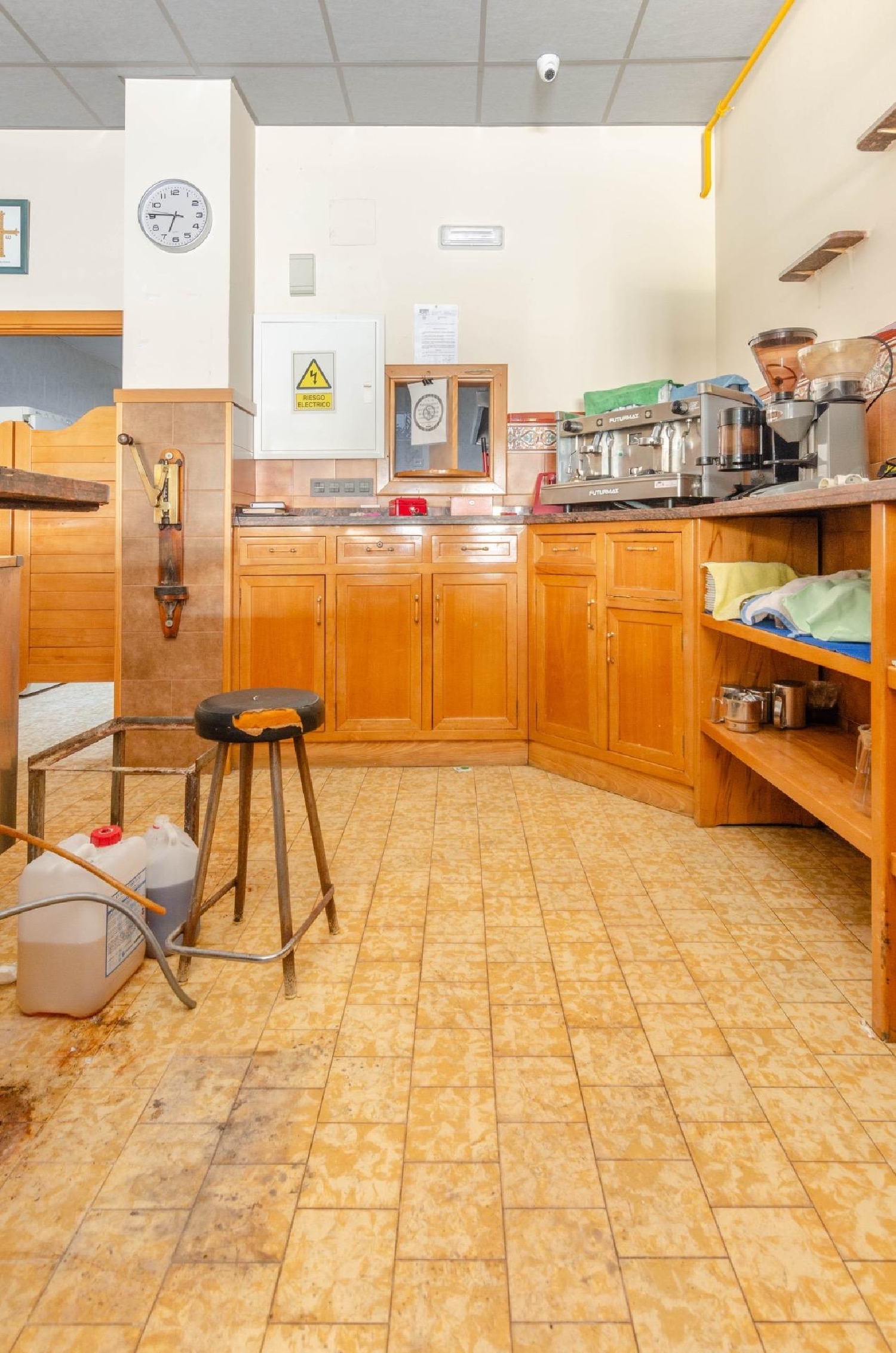  till salu lokal Felguera Nalón 7