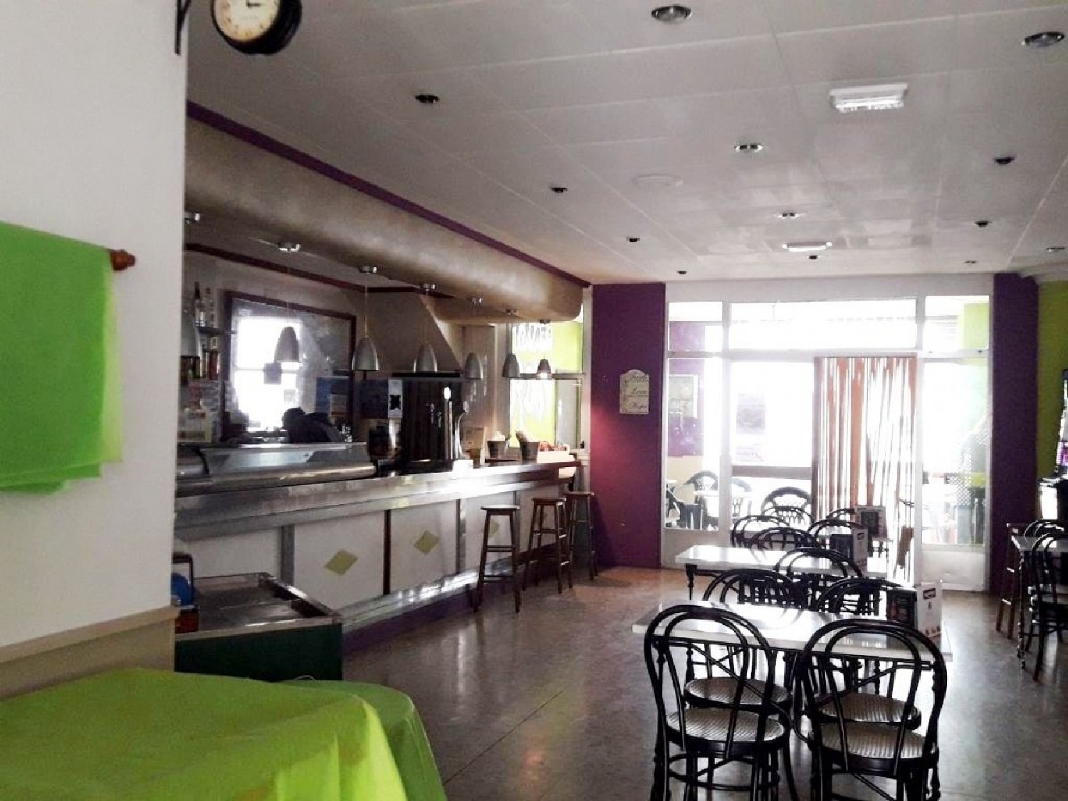  till salu lokal Gestalgar Serranos (Los) 1