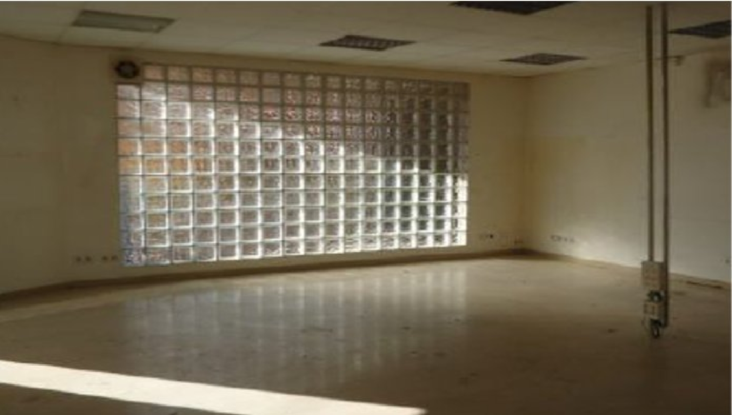  till salu lokal Gràcia-El Coll Barcelonès 1