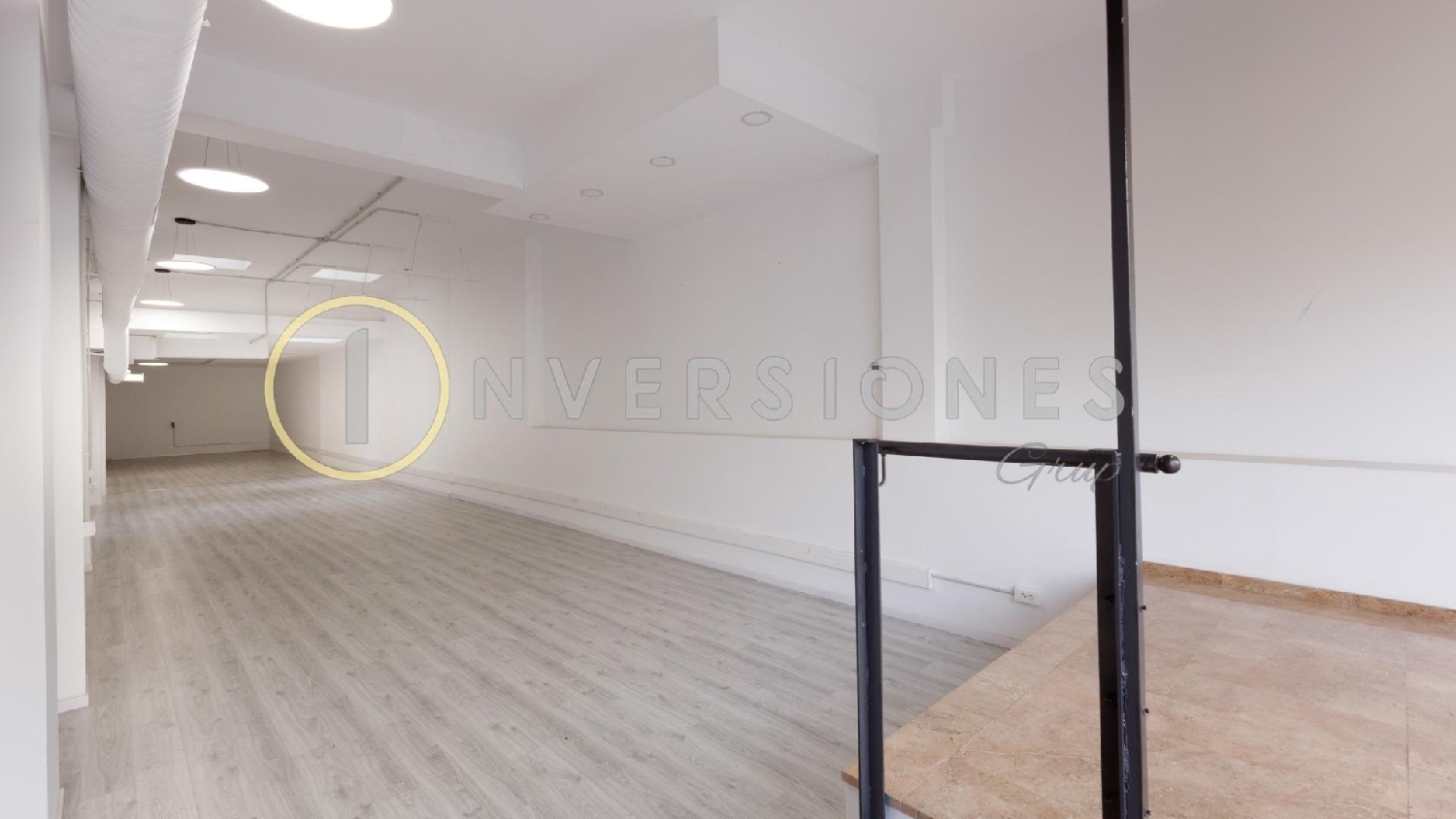  till salu lokal Gràcia-El Coll Barcelonès 7