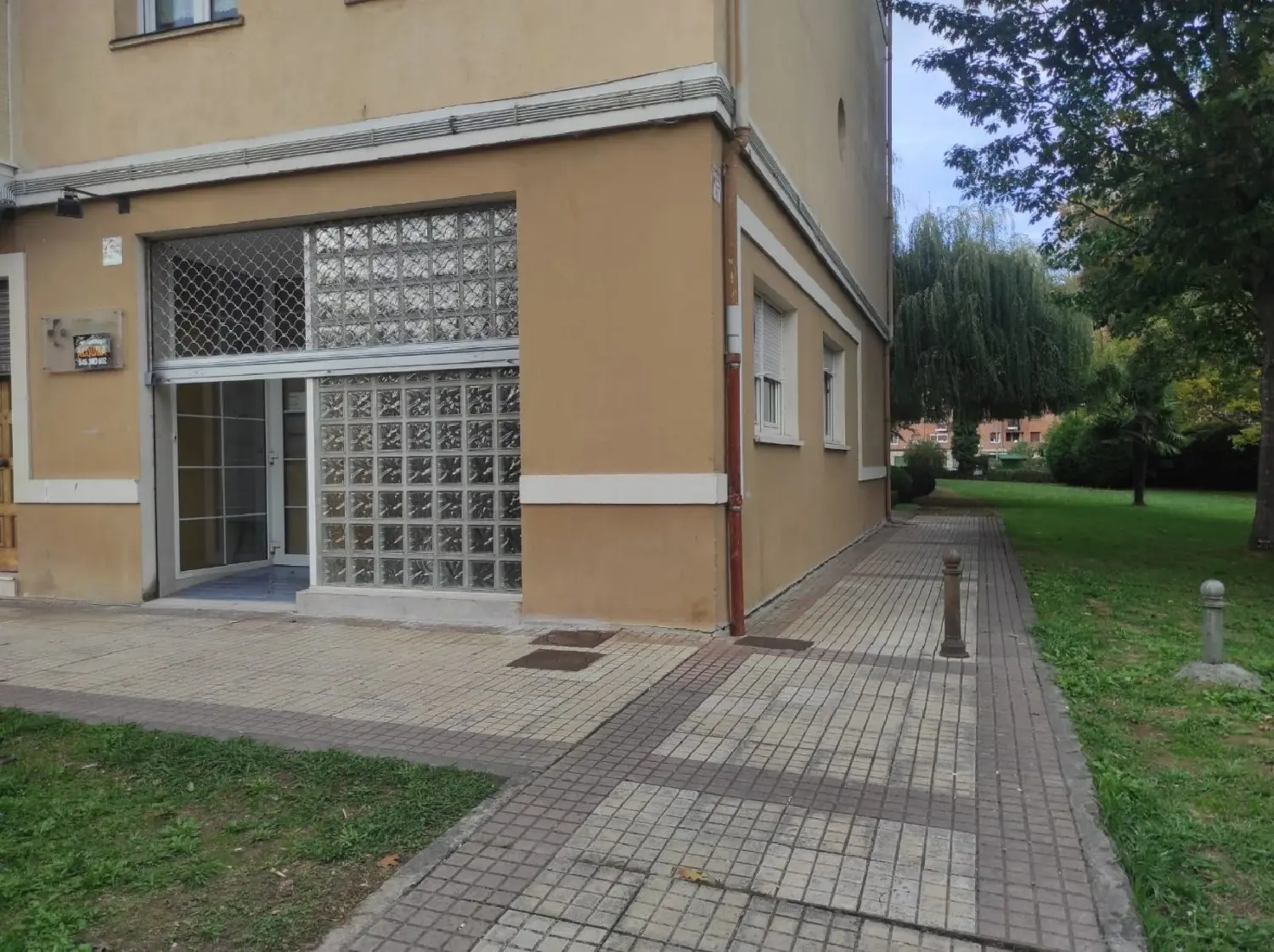  à vendre local commercial San Pelaio Uribe 1