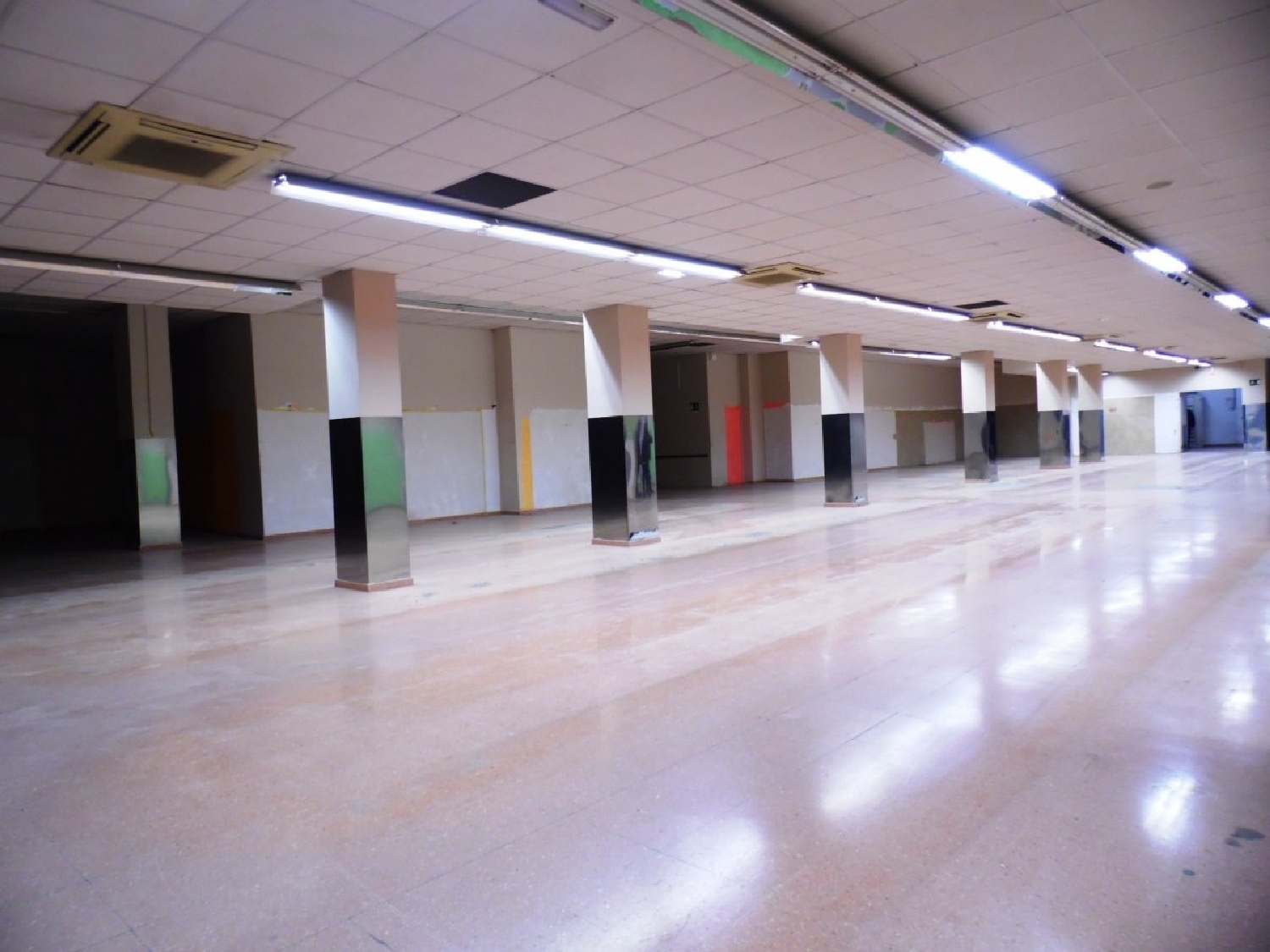 till salu lokal Hospital General Baix Vinalopó 1