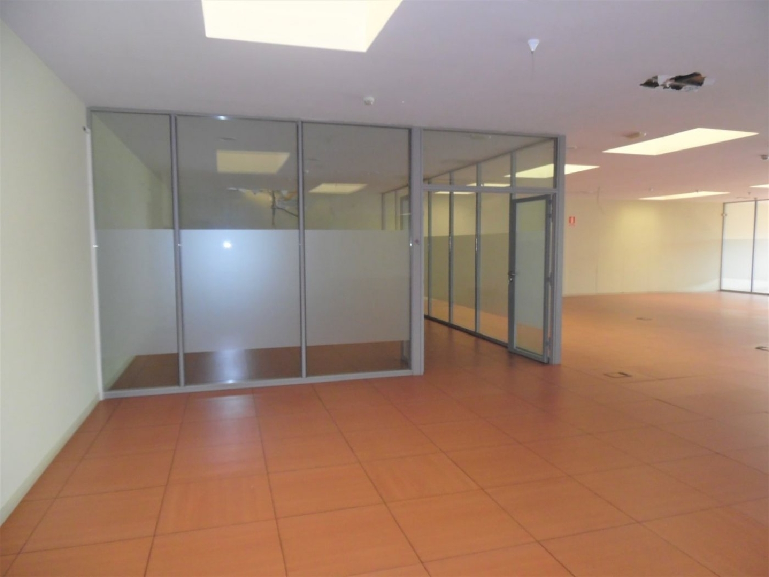  till salu lokal I.N.T.A. Cuenca Del Henares 8