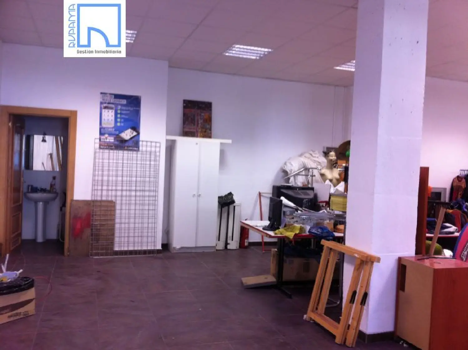  till salu lokal Iturrama Pamplona 1