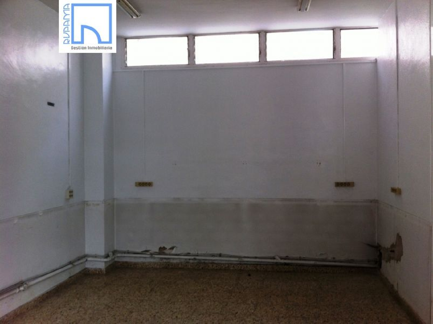  till salu lokal Iturrama Pamplona 8