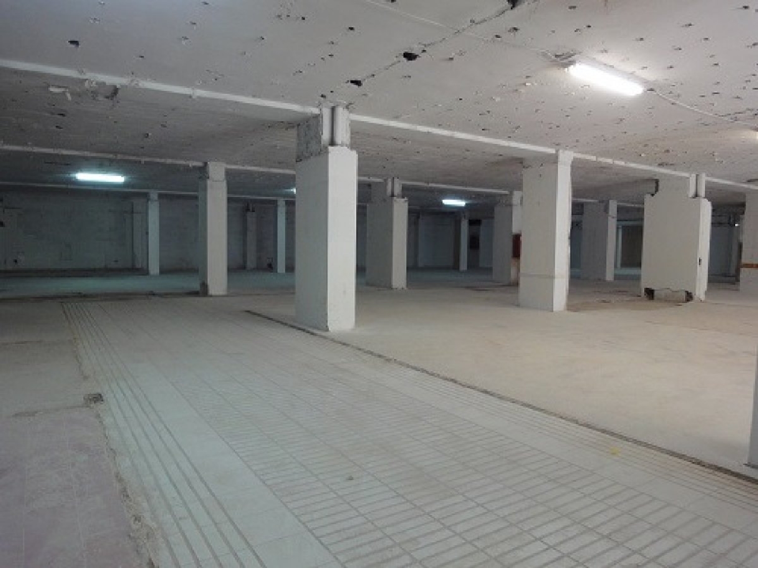  till salu lokal Iturrama Pamplona 3
