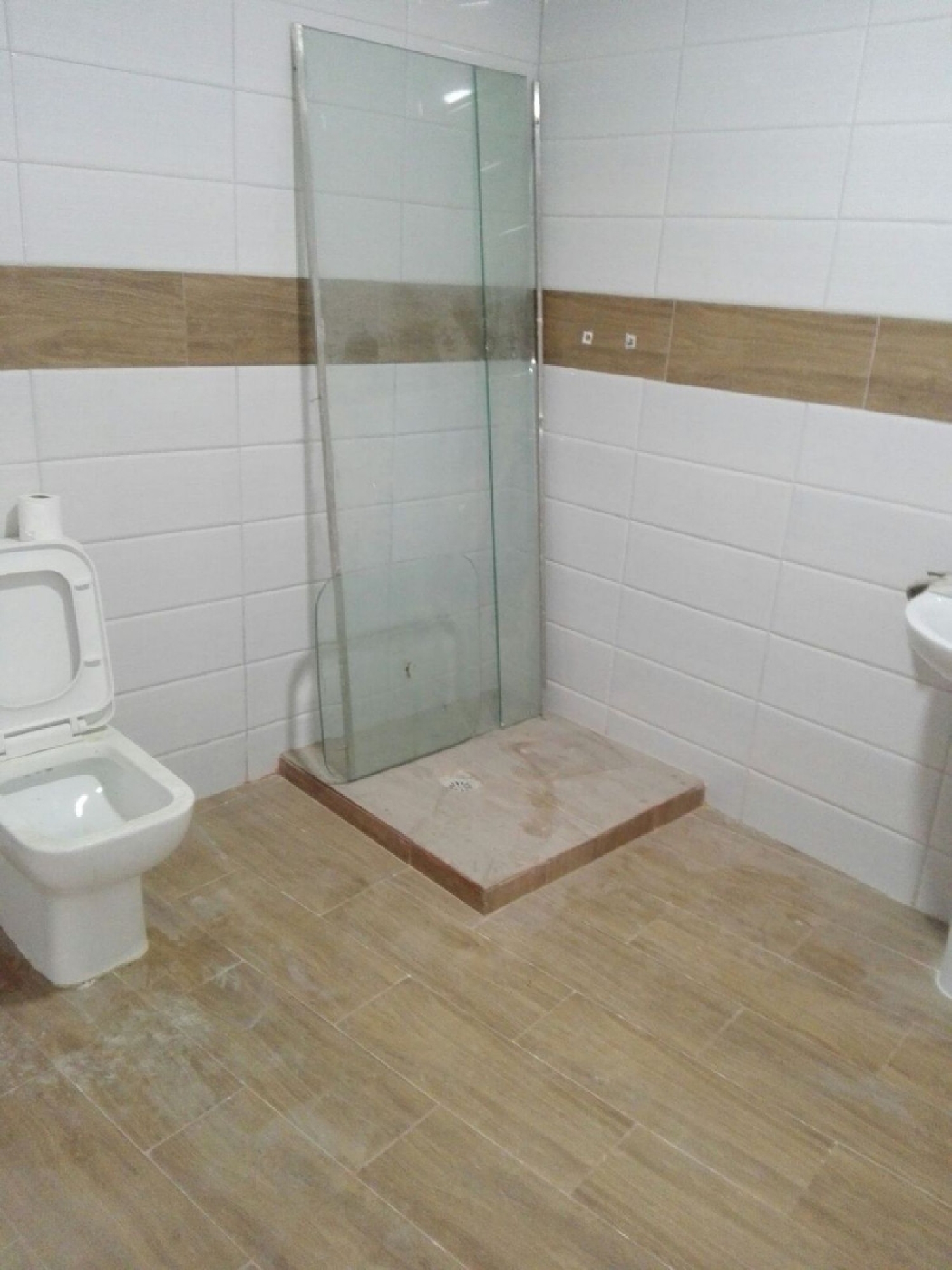 till salu lokal Jesus Cami Real Valencia 2