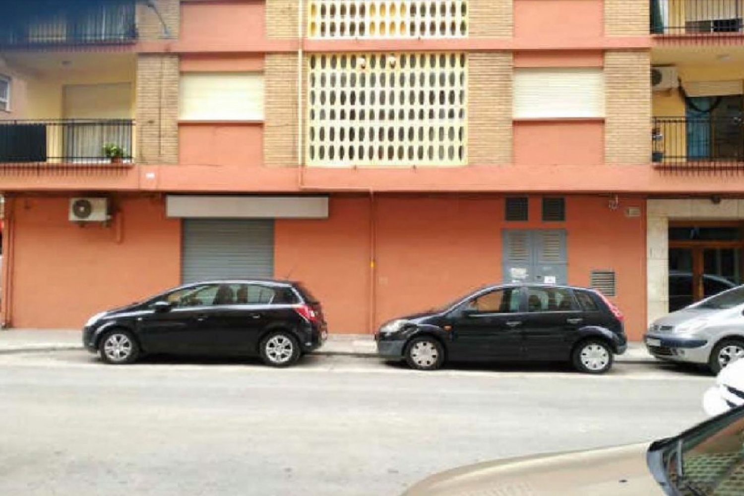 till salu lokal Jesus La Creu Coberta Valencia 3