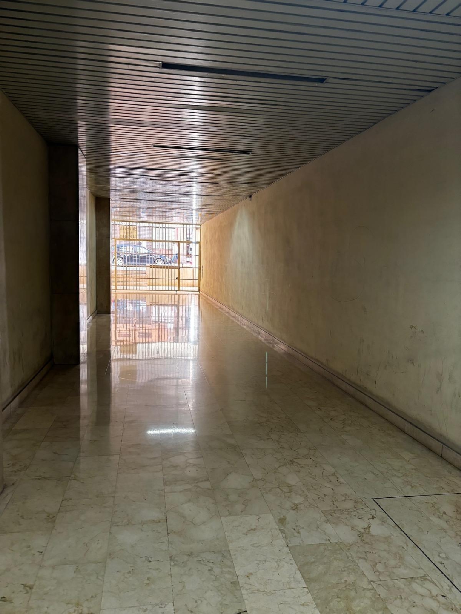 till salu lokal La Almozara D.C. Zaragoza 4