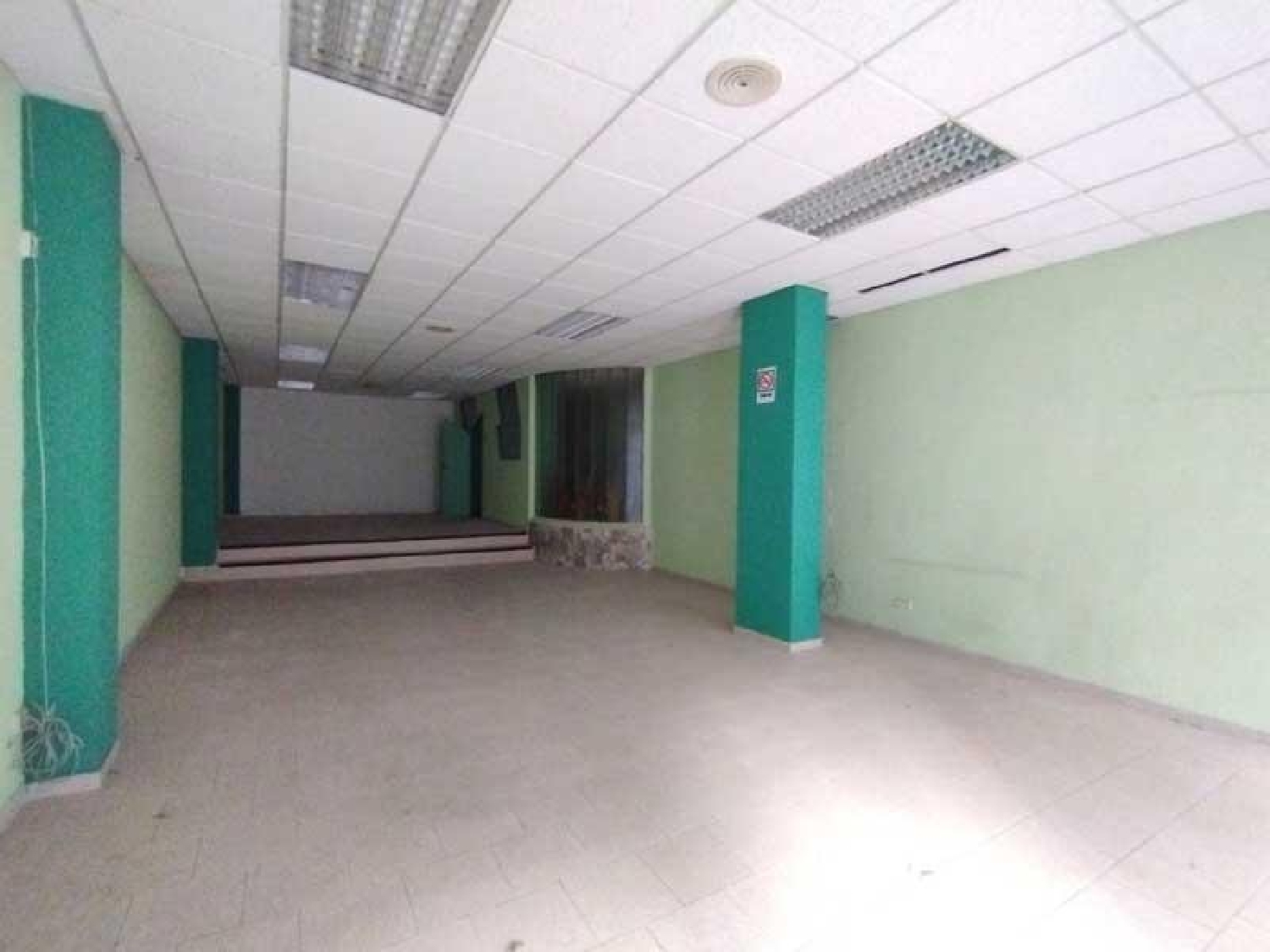  till salu lokal La Almozara D.C. Zaragoza 8