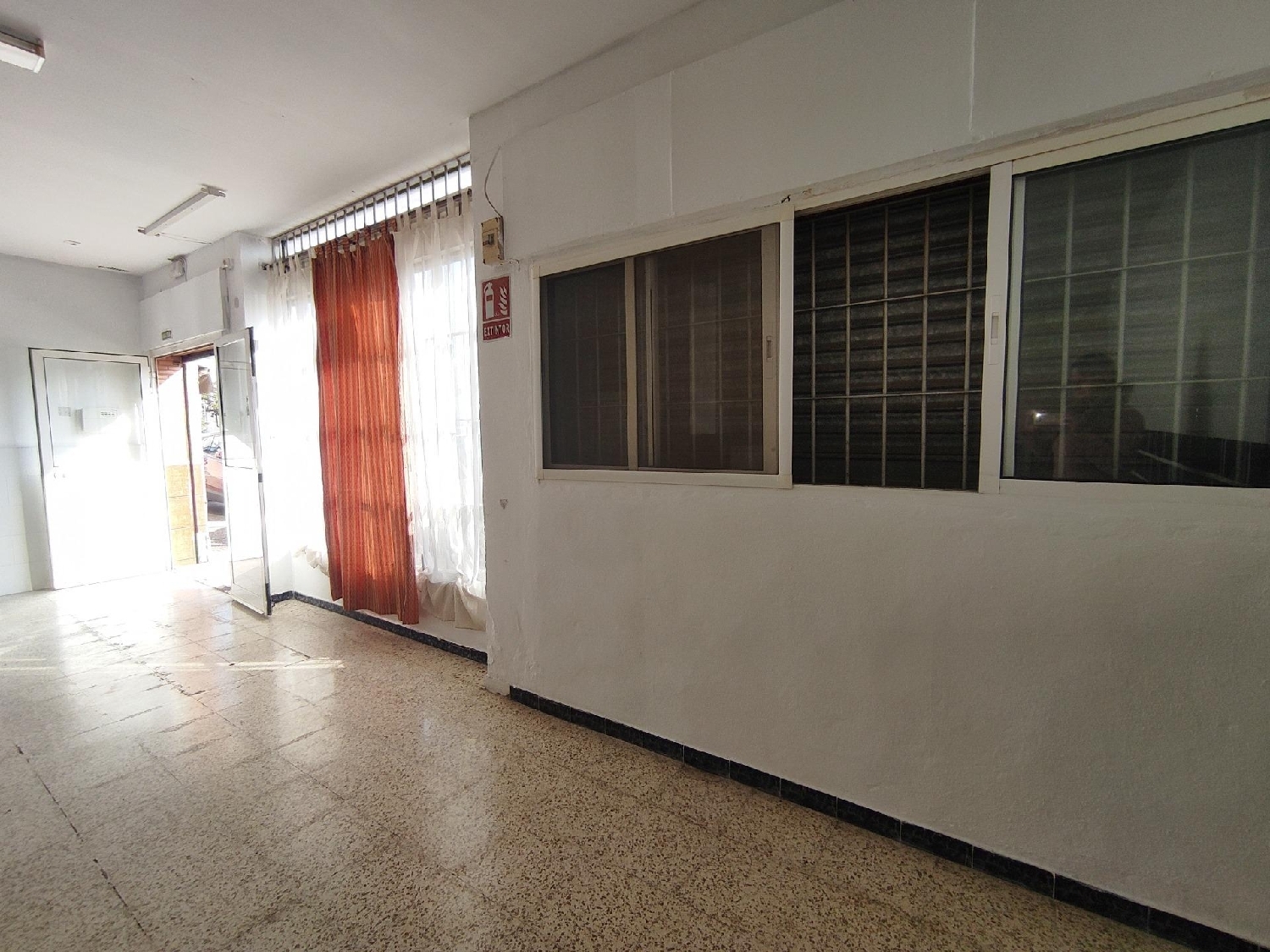  till salu lokal La Atunara Campo De Gibraltar 5