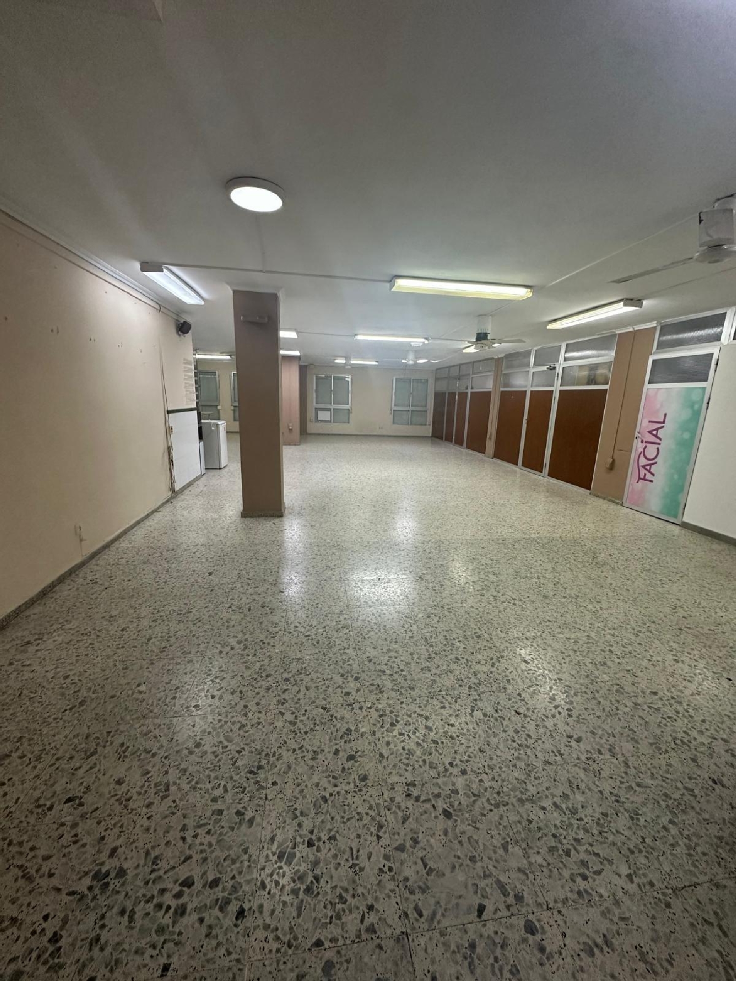  till salu lokal La Atunara Campo De Gibraltar 1