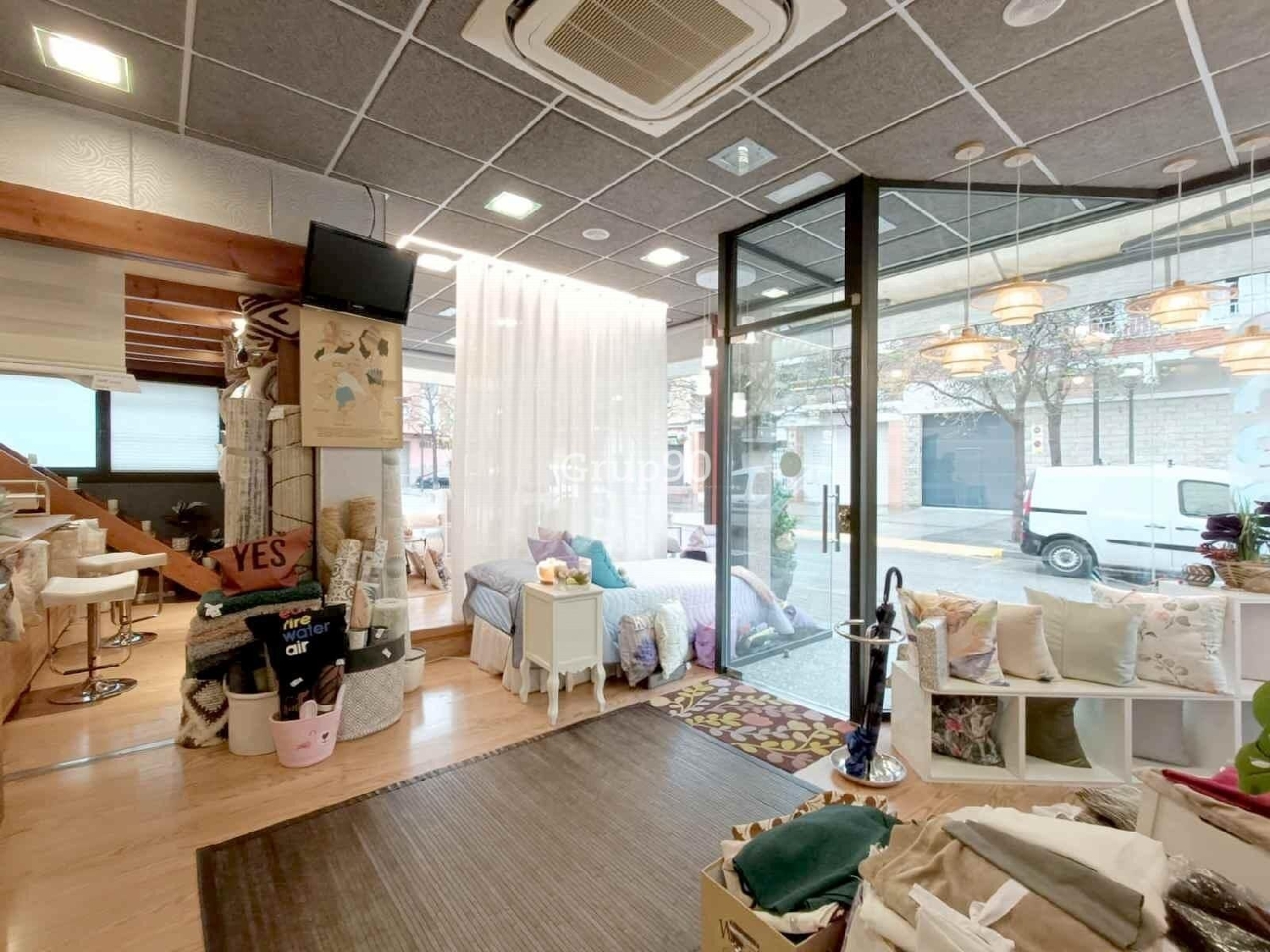 till salu lokal La Bordeta Segrià 3