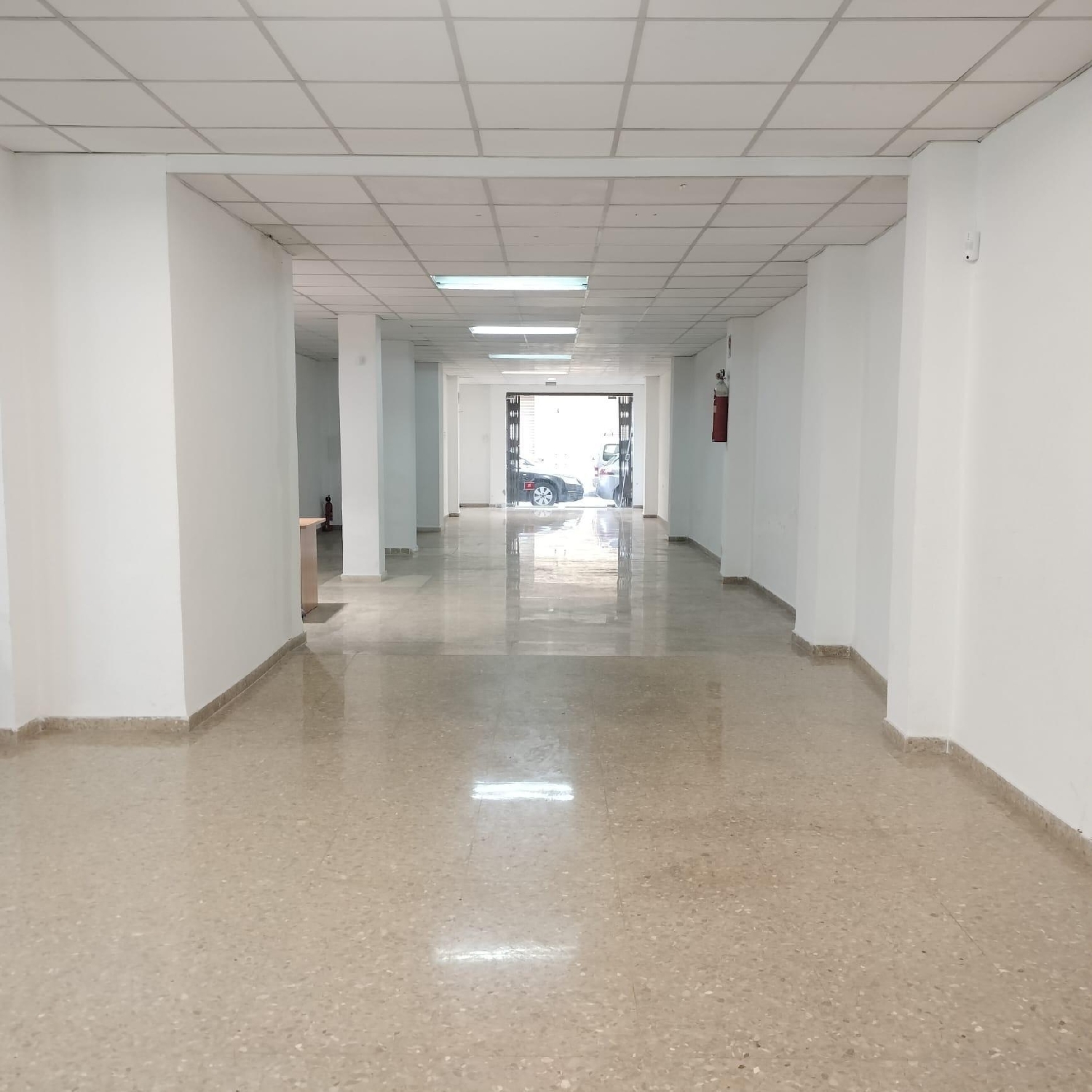  till salu lokal La Coma Horta Oest 7