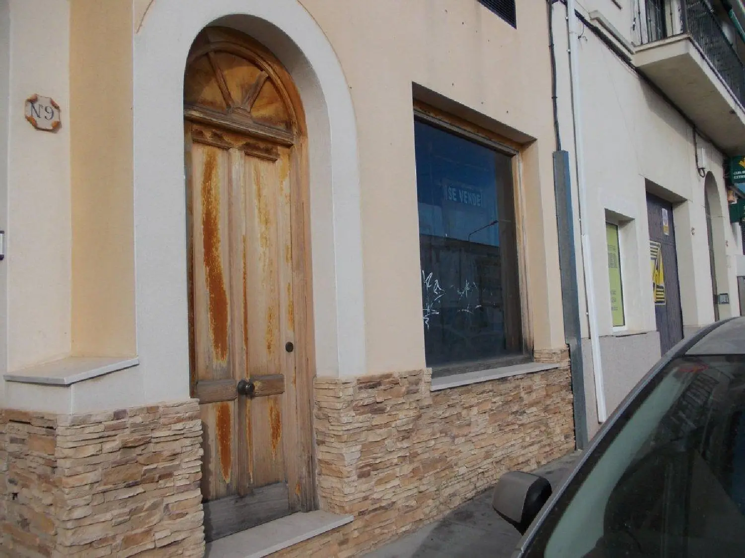  till salu lokal La Corchuela Badajoz 1