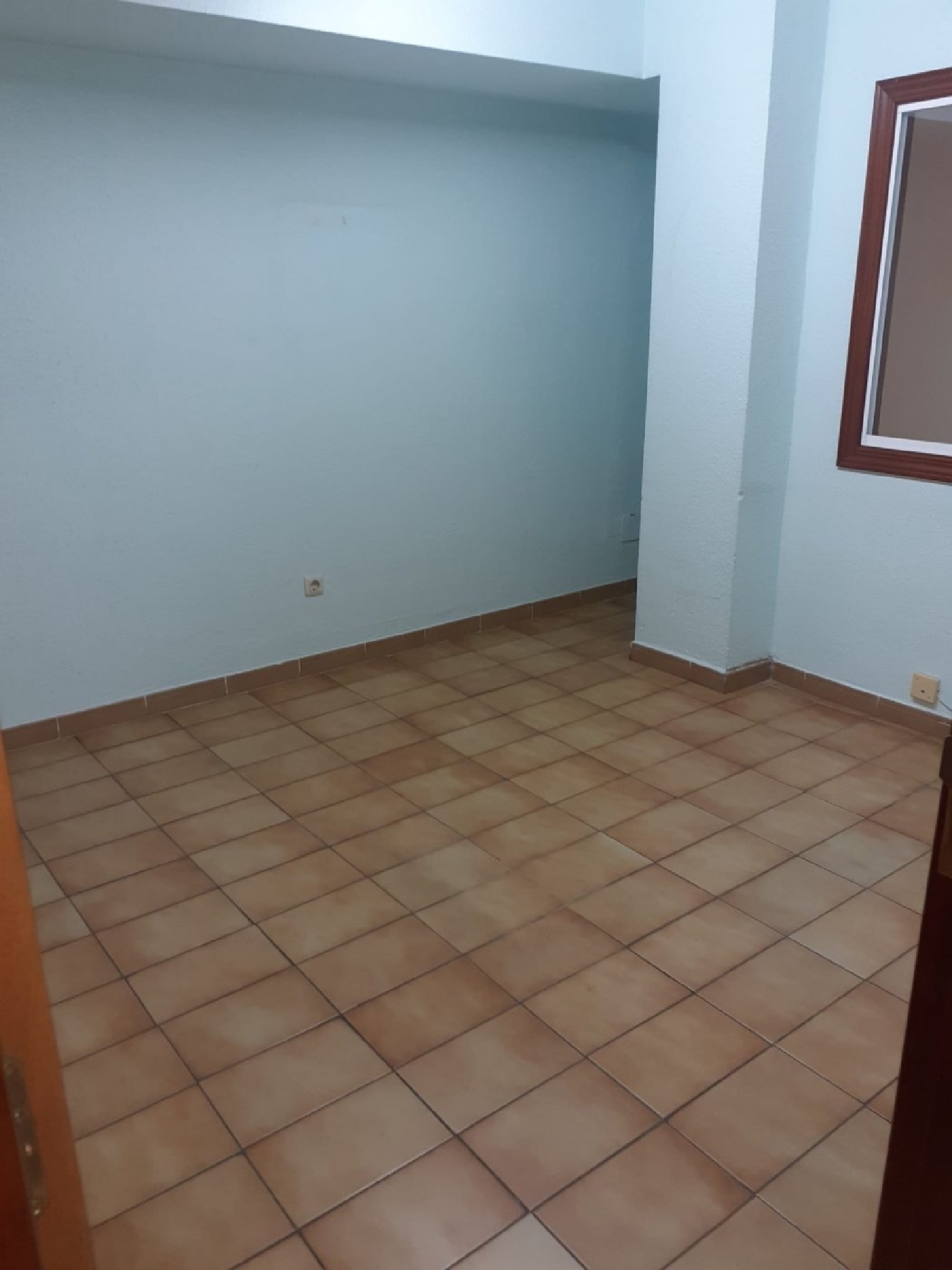  till salu lokal La Corchuela Badajoz 6