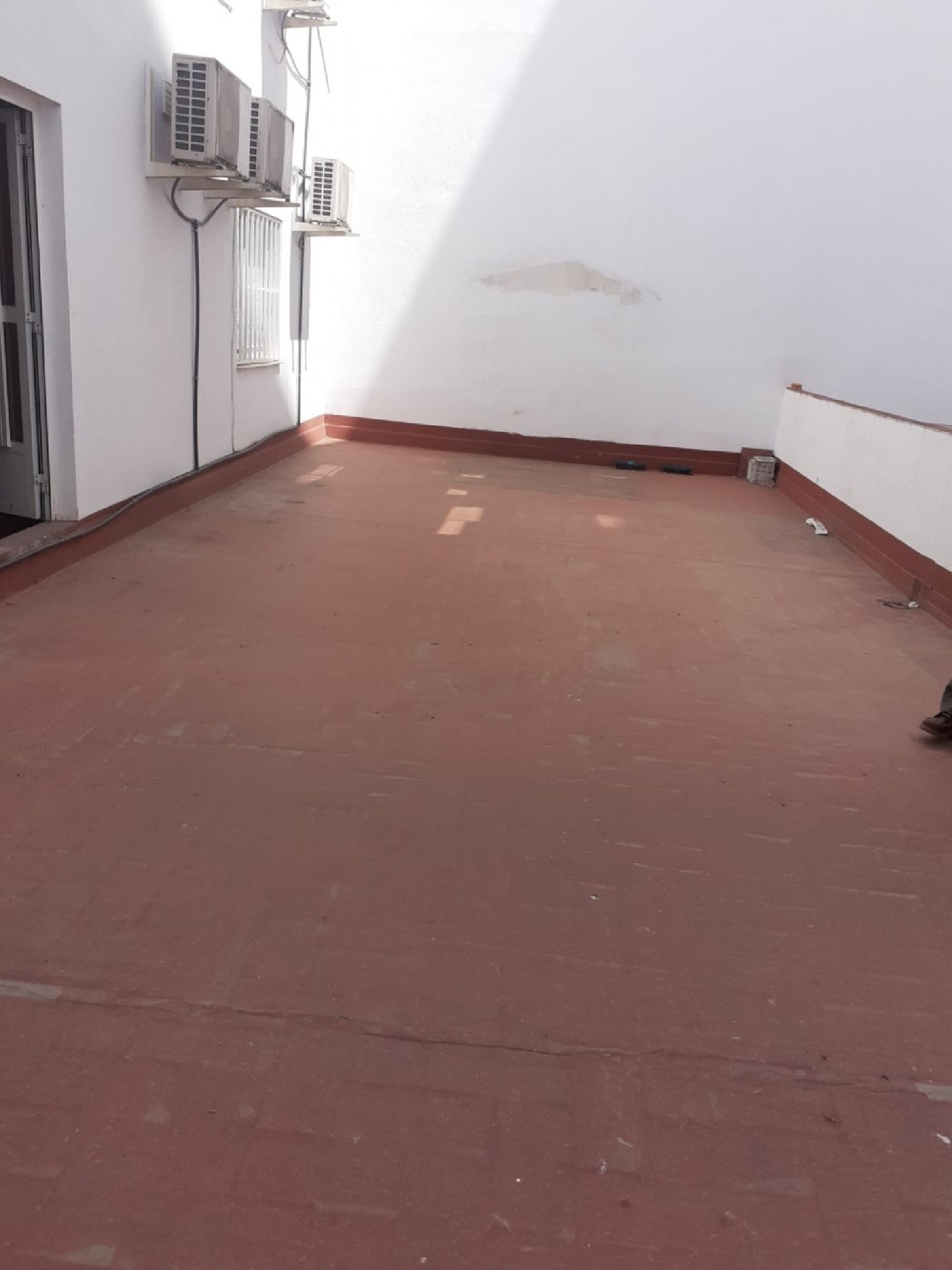  till salu lokal La Corchuela Badajoz 2