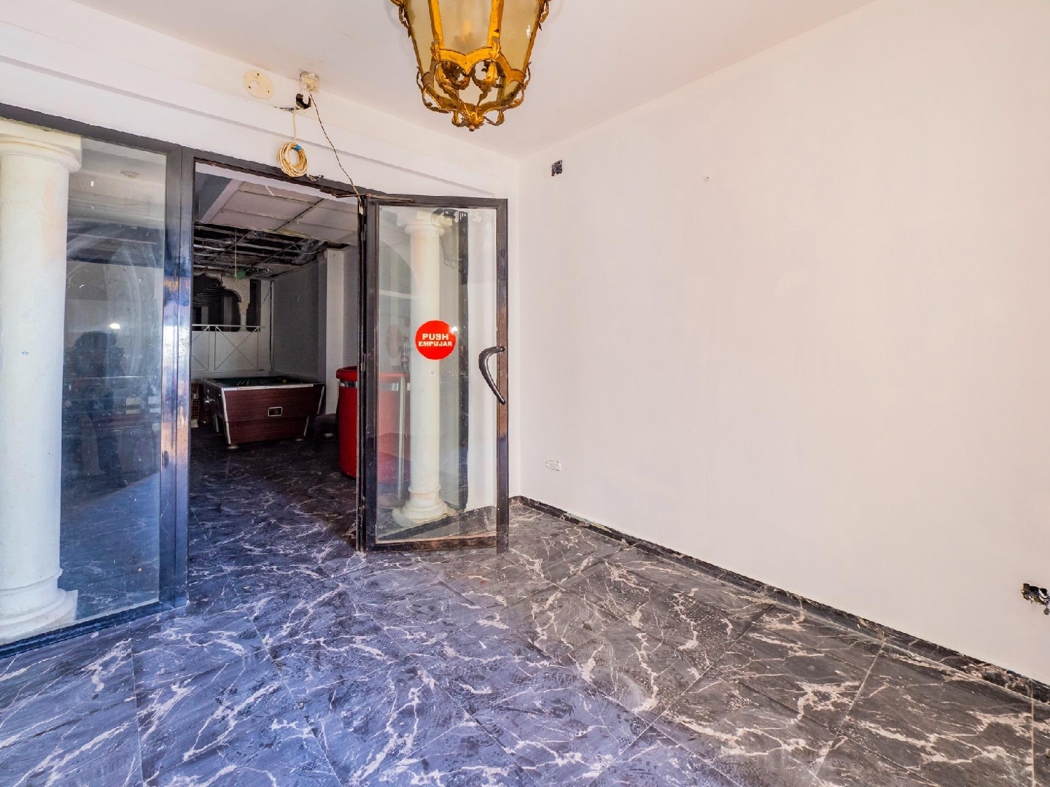  till salu lokal La Duquesa Costa Del Sol Occidental 6