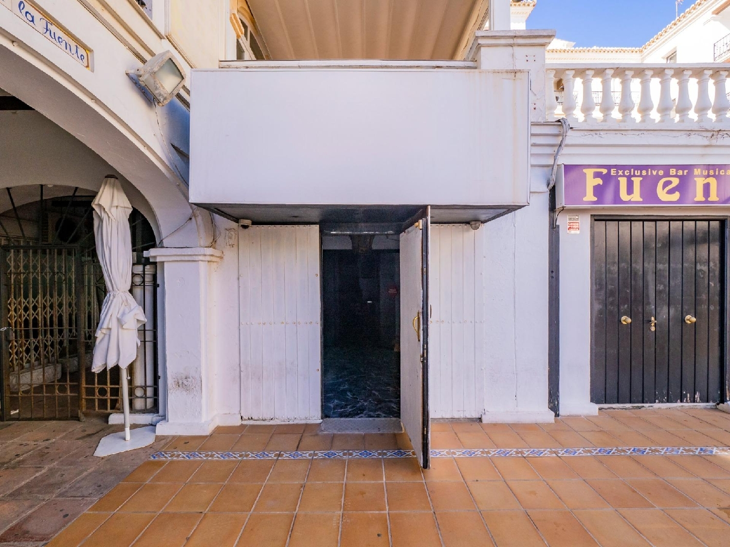  till salu lokal La Duquesa Costa Del Sol Occidental 4