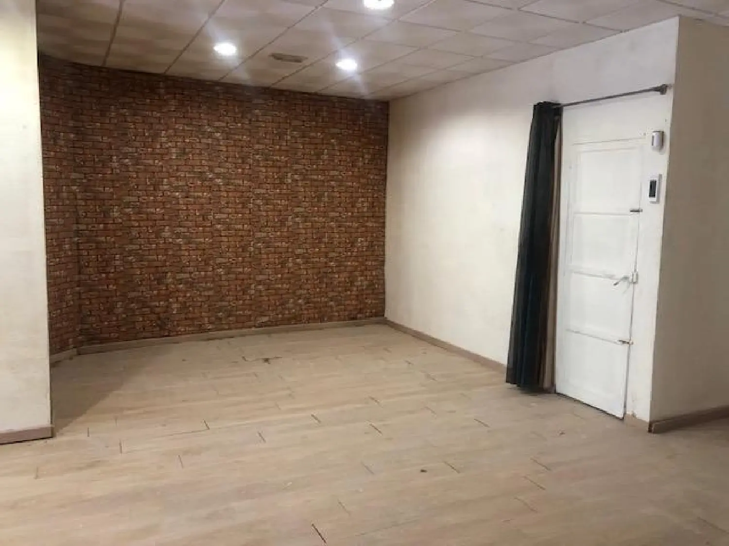 till salu lokal Colonia Gasol Baix Ebre 3