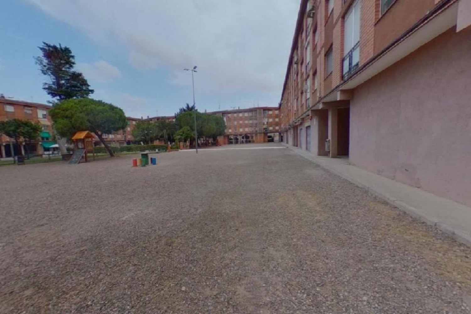 till salu lokal Riu Clar Tarragonès 2