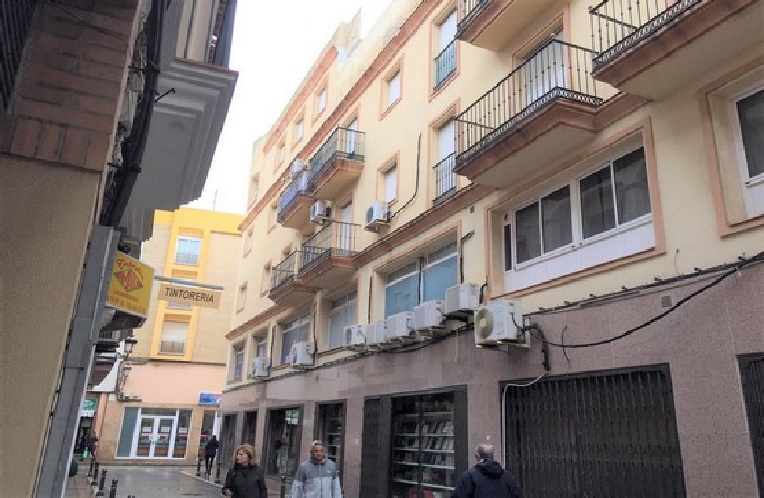  till salu lokal La Atunara Campo De Gibraltar 1