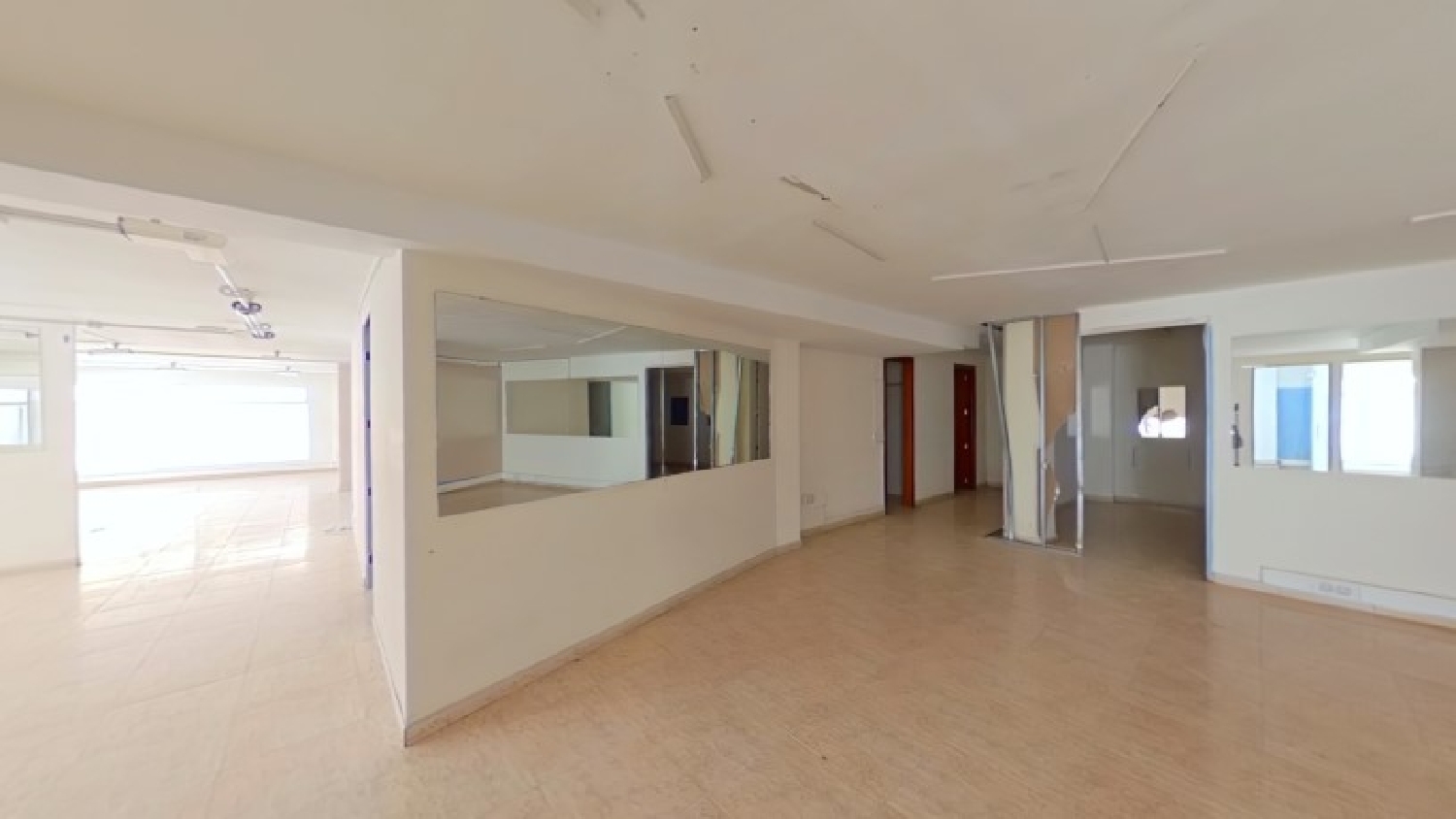  till salu lokal La Atunara Campo De Gibraltar 4