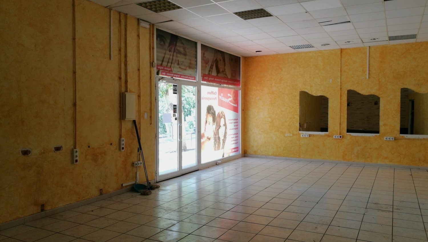till salu lokal La Jonquera Alt Empordà 3