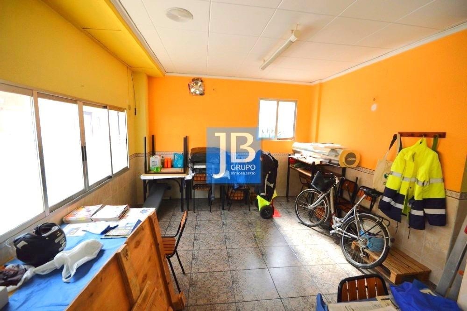  till salu lokal La Pobla Llarga Ribera Alta 5