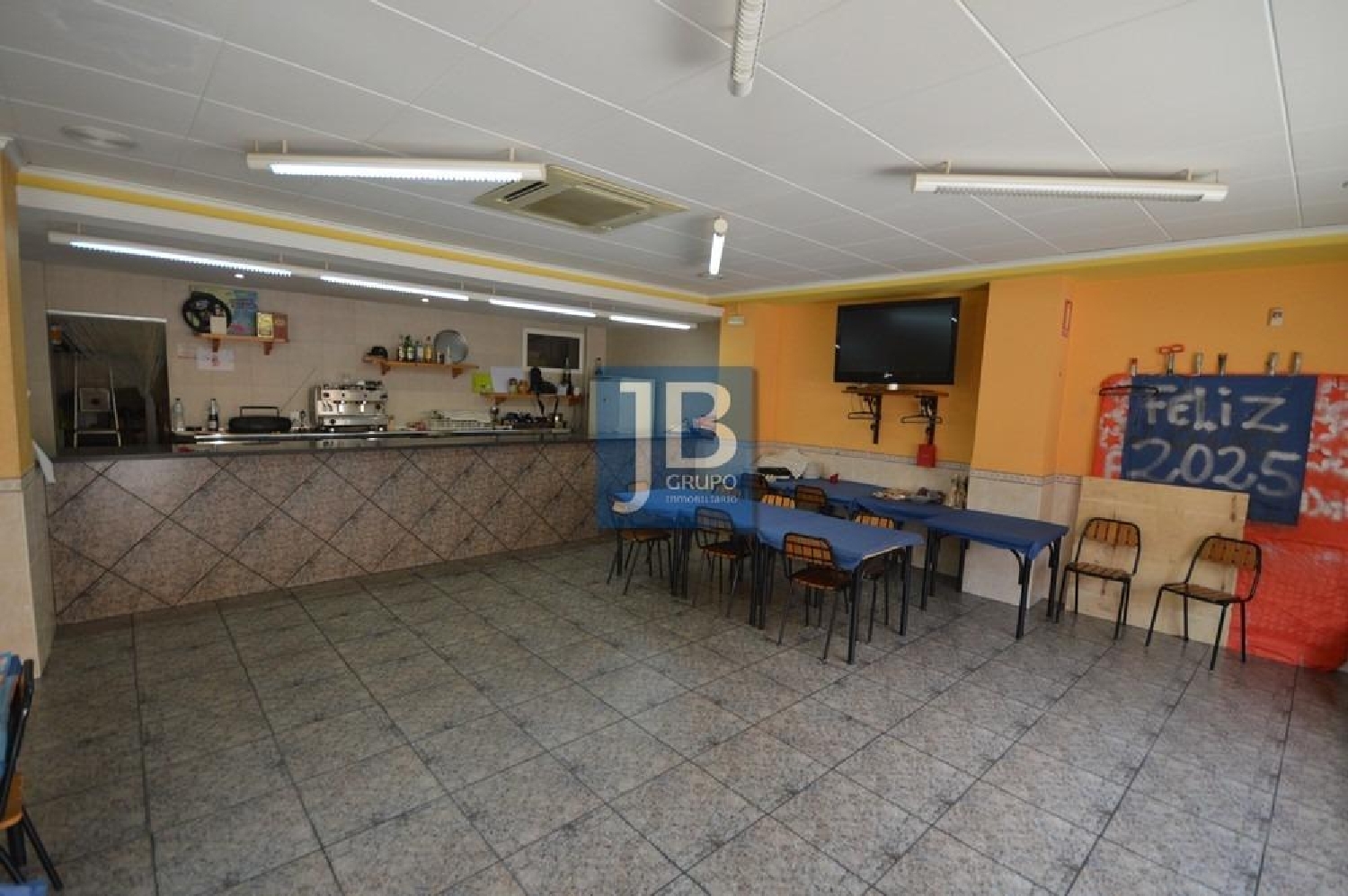  till salu lokal La Pobla Llarga Ribera Alta 4
